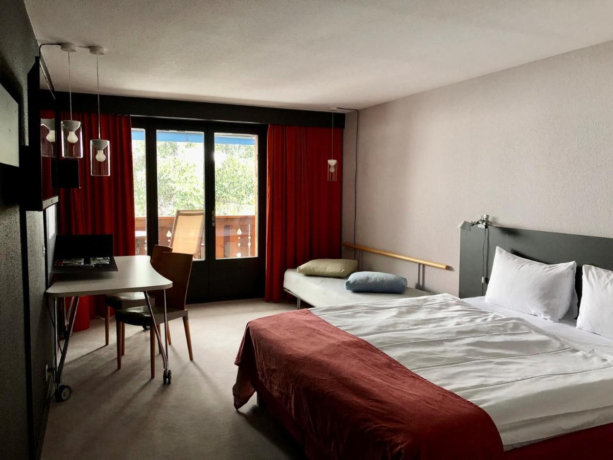 Hotel Alpine Lodge Gstaad Kültér fotó